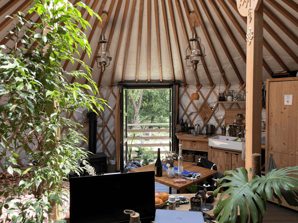 Jurta belso 4 Jurta belso 4